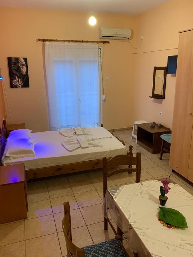 Kostas Rooms Votsi  Dış mekan fotoğraf