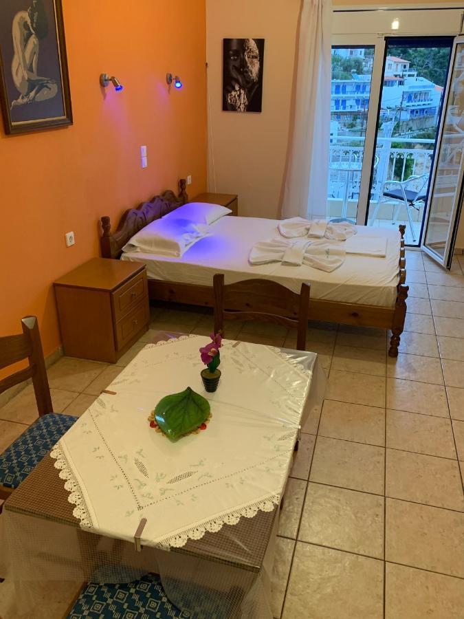 Kostas Rooms Votsi  Dış mekan fotoğraf