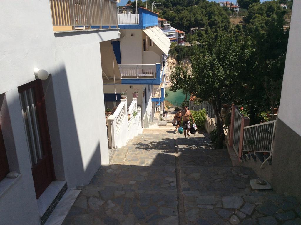 Kostas Rooms Votsi  Dış mekan fotoğraf
