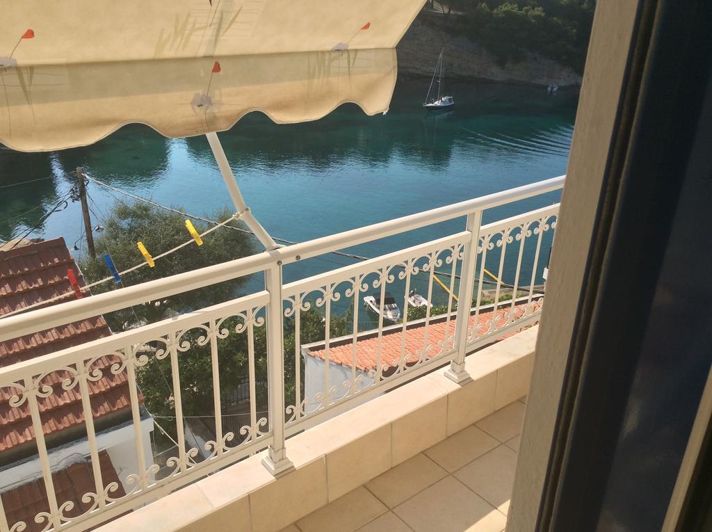 Kostas Rooms Votsi  Dış mekan fotoğraf