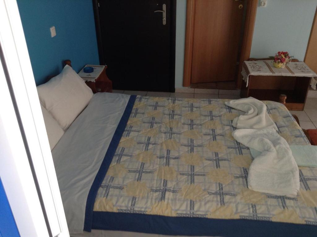 Kostas Rooms Votsi  Oda fotoğraf