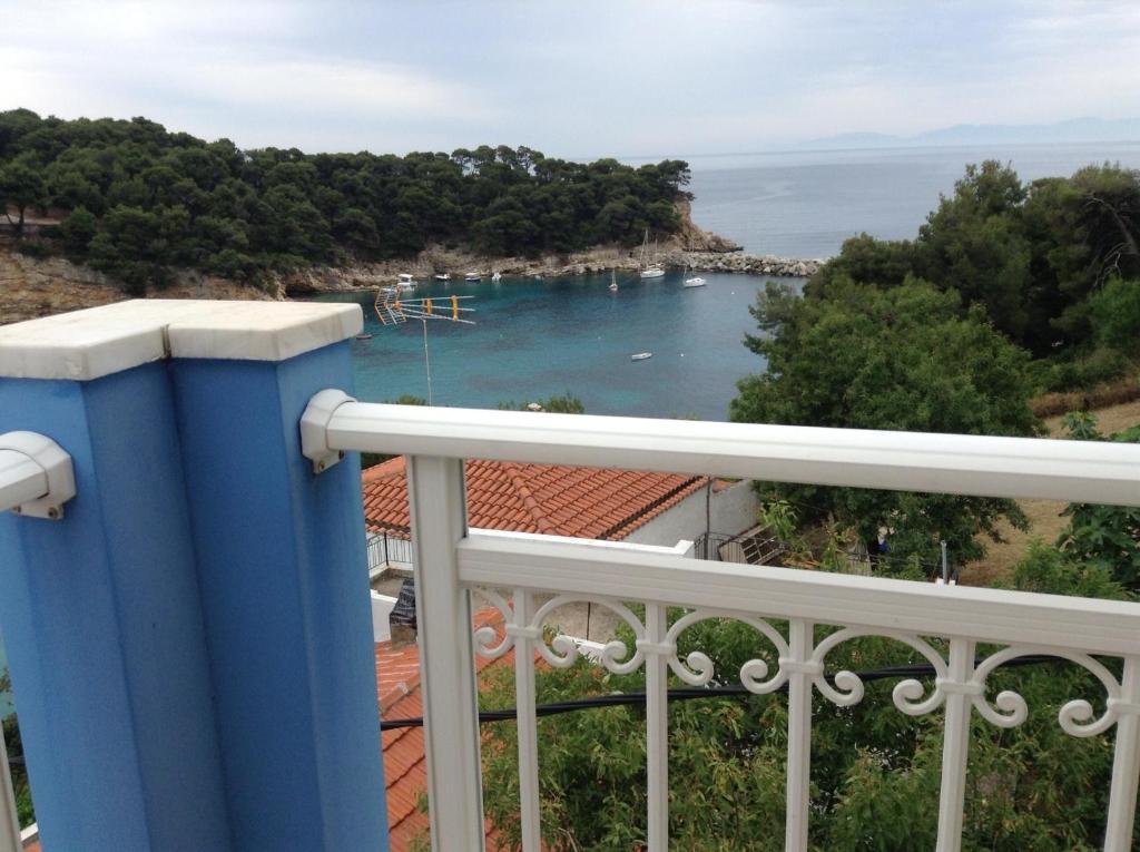 Kostas Rooms Votsi  Oda fotoğraf